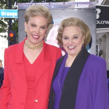 Pauline Phillips, right, and daughter Jeanne Phillips are honored with a star on the Hollywood Walk of Fame in February 2001.